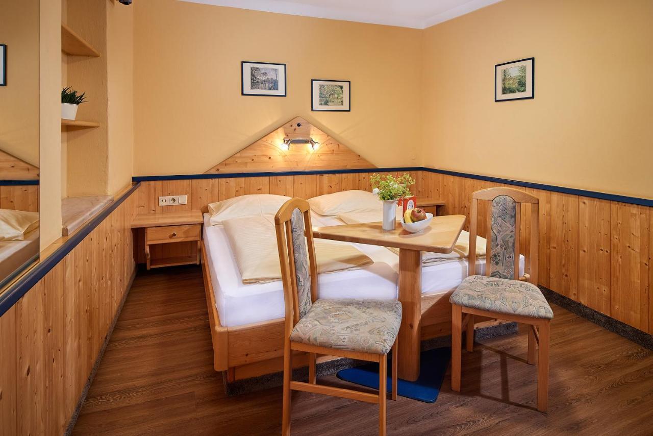Hotel Hubertushof Flachau Bagian luar foto