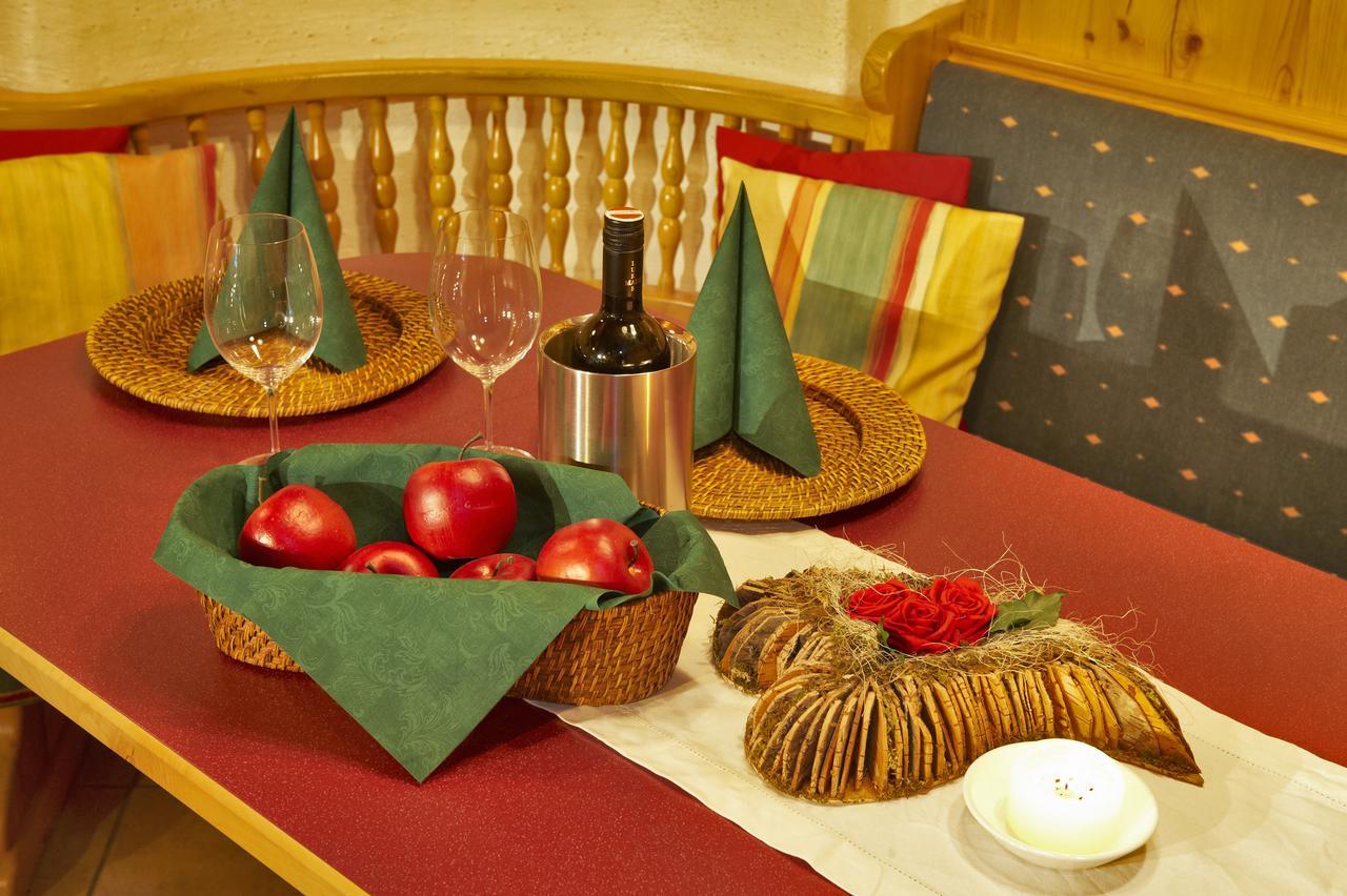 Hotel Hubertushof Flachau Bagian luar foto