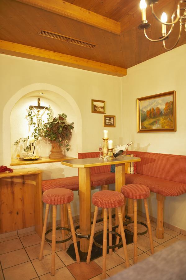 Hotel Hubertushof Flachau Bagian luar foto