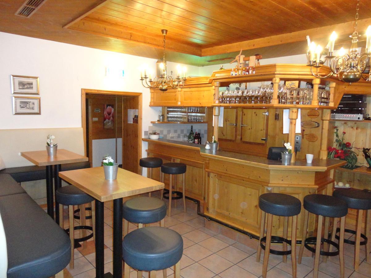 Hotel Hubertushof Flachau Bagian luar foto
