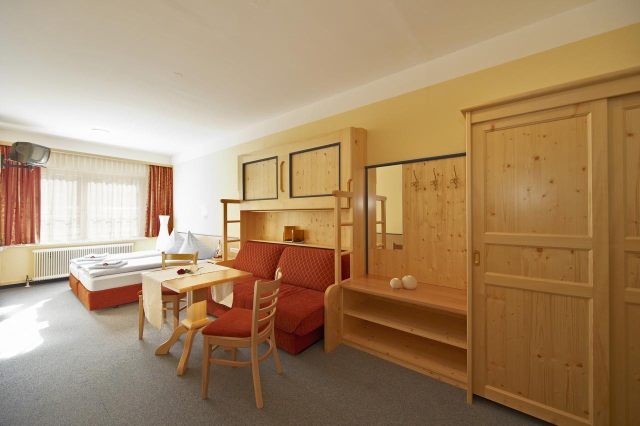 Hotel Hubertushof Flachau Bagian luar foto