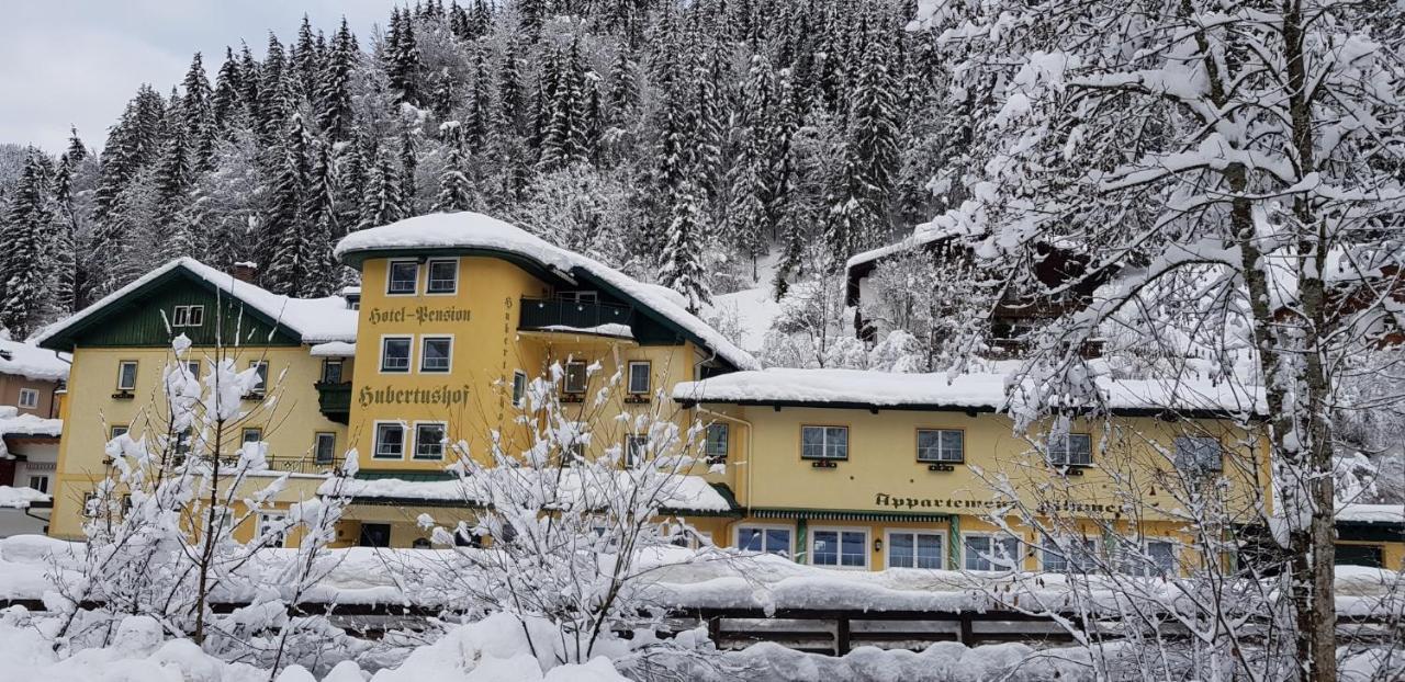 Hotel Hubertushof Flachau Bagian luar foto
